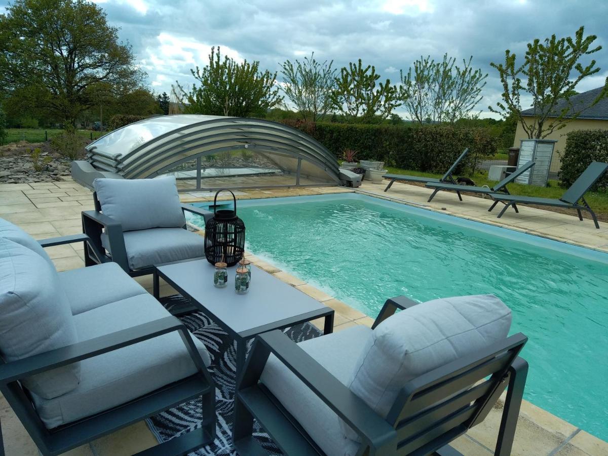 Maison/Villa Avec Piscine Privee Gite Brain D'Eau La Chapelle-de-Brain Exterior photo